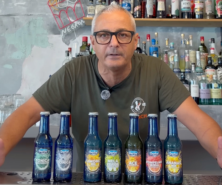 Francesco Mortai e gamma Frutta Frizzante Derby Blue
