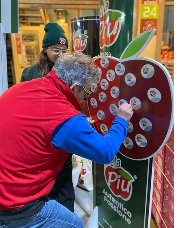 Mela Più Due Mela Più Due